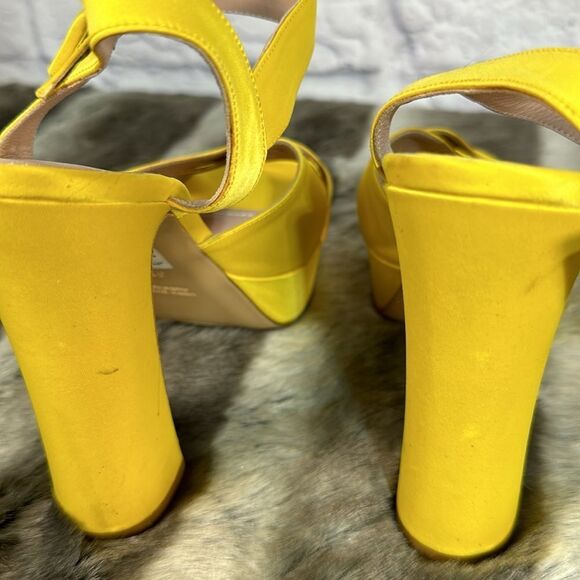 Super cute yellow platforms, brand new. - Picture 8 of 11